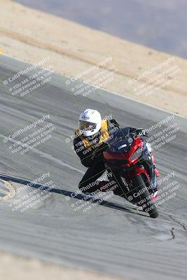 media/Sep-20-2025-Race Pace (Sat) [[d4e1b33f4d]]/Non Verified/Turn 10 (10am)/